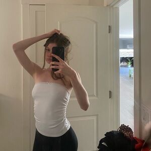 Chic White Strapless Camisole